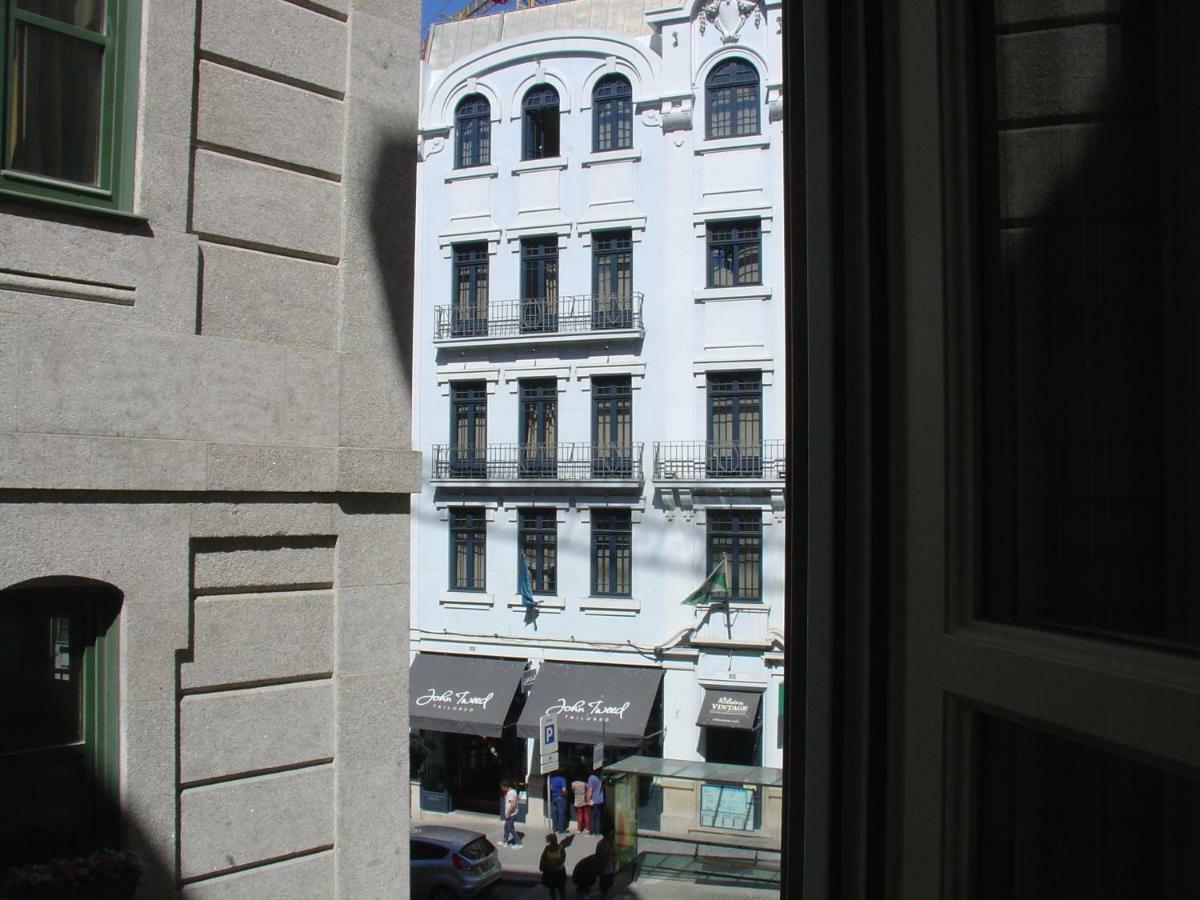 Downtown Historical Apartment Porto Exterior photo